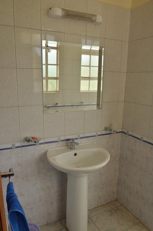Dolfran Guest House ไนโรบี ภายนอก รูปภาพ